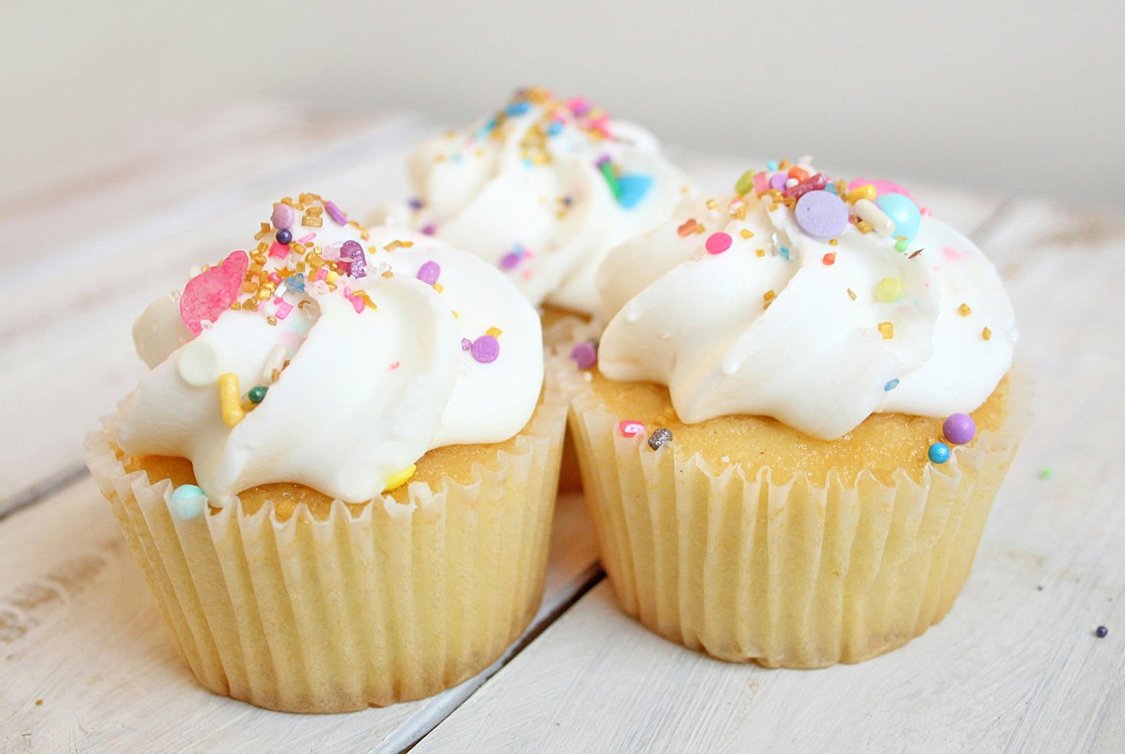 Egg-Free Vanilla Cupcakes